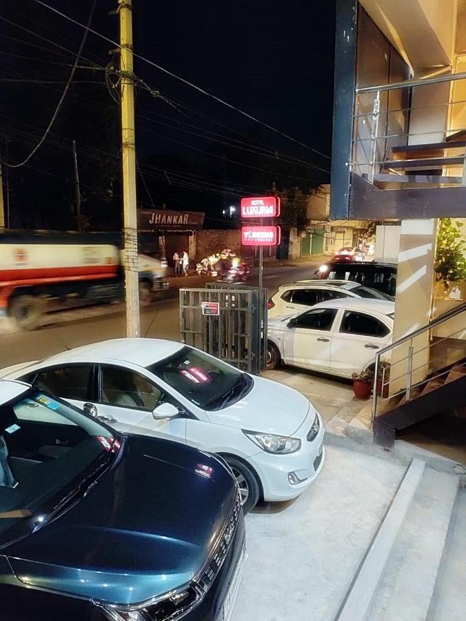 Hotel Luxuria Ludhiana Exterior foto