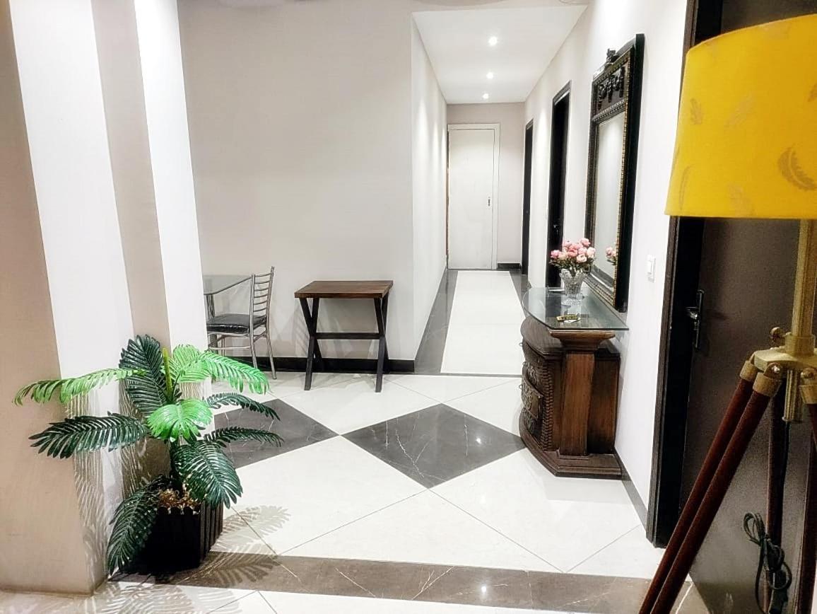 Hotel Luxuria Ludhiana Exterior foto