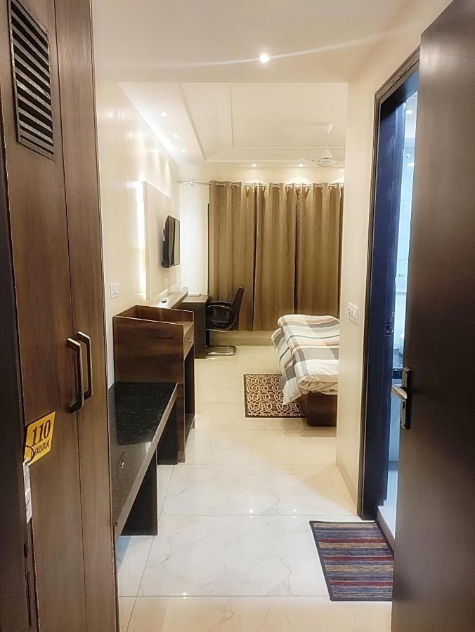 Hotel Luxuria Ludhiana Exterior foto
